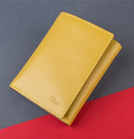 Компактное портмоне в два сложения желтого цвета Oliver 11 х 9 см